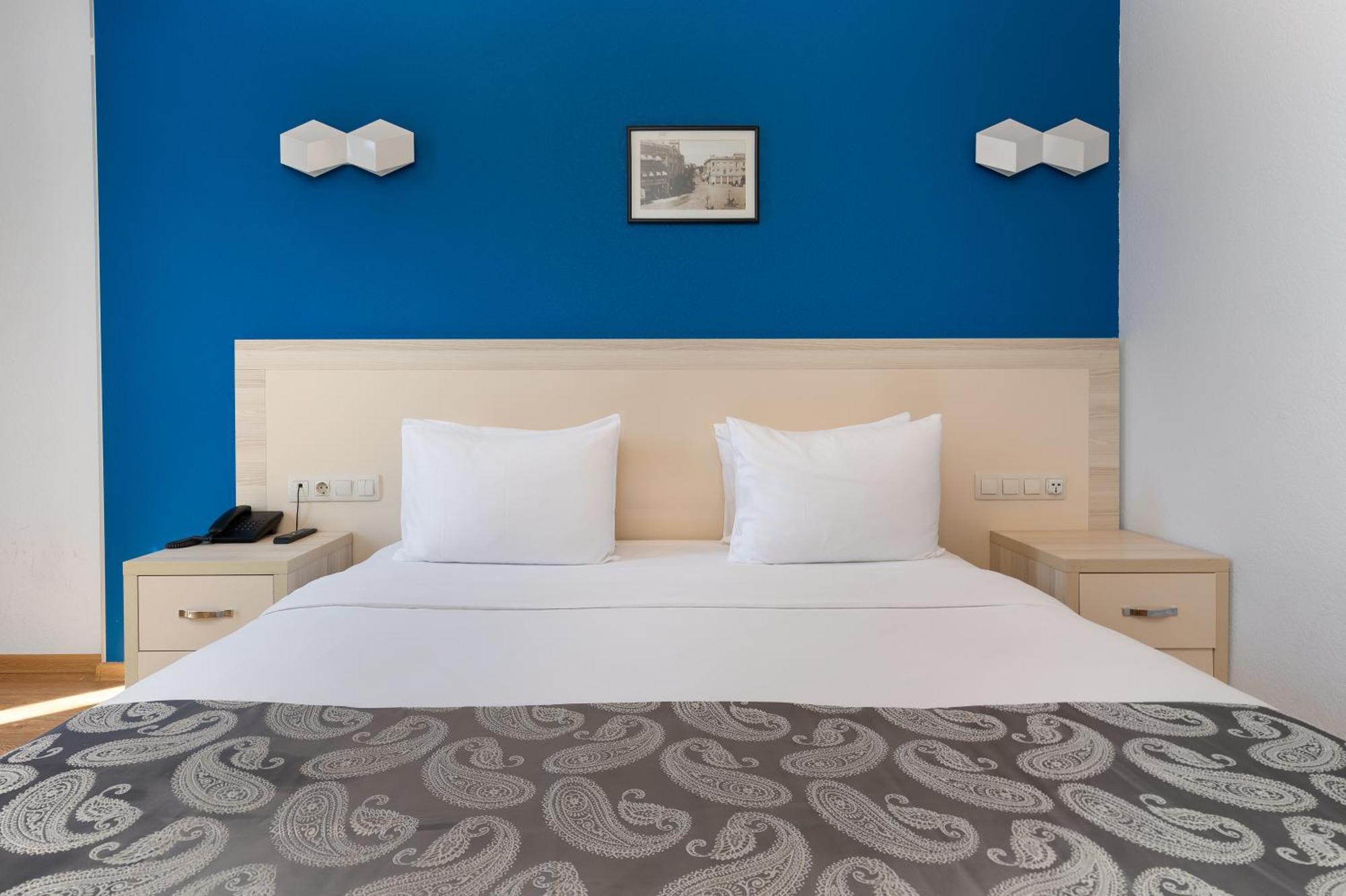 Standard Double Room,1538105164:JPEG