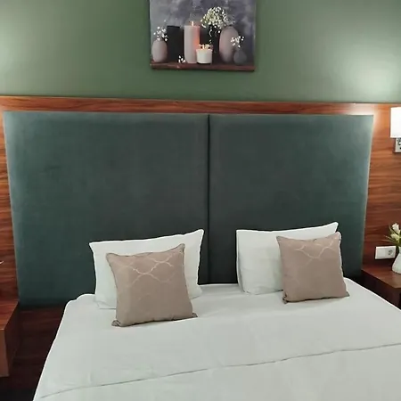 Green Tower Hotel-3